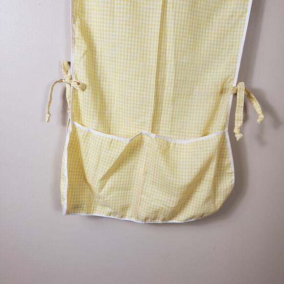 Vintge Bundle of Two Printed Tie Aprons One Size - Picture 3 of 10